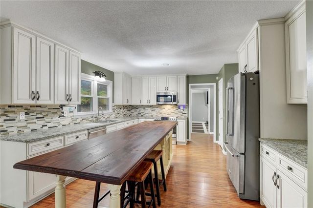 2610 Loring NW Road, Kennesaw, GA 30152