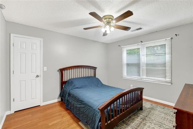 2610 Loring NW Road, Kennesaw, GA 30152