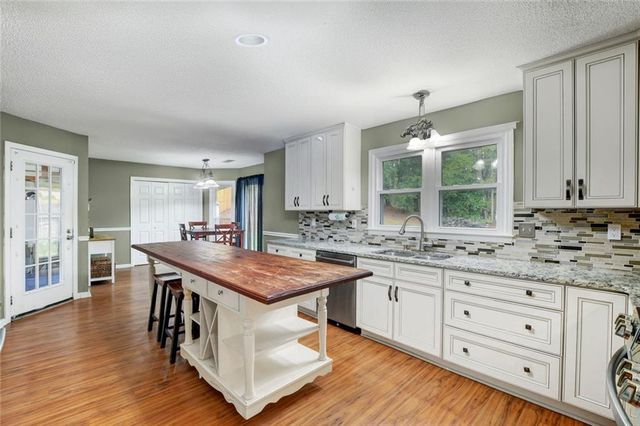 2610 Loring NW Road, Kennesaw, GA 30152