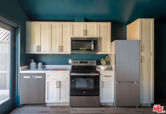 11920 Hartsook Street, Valley Village, CA 91607