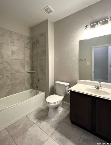 1315 Spring Row St, New Braunfels, TX 78132