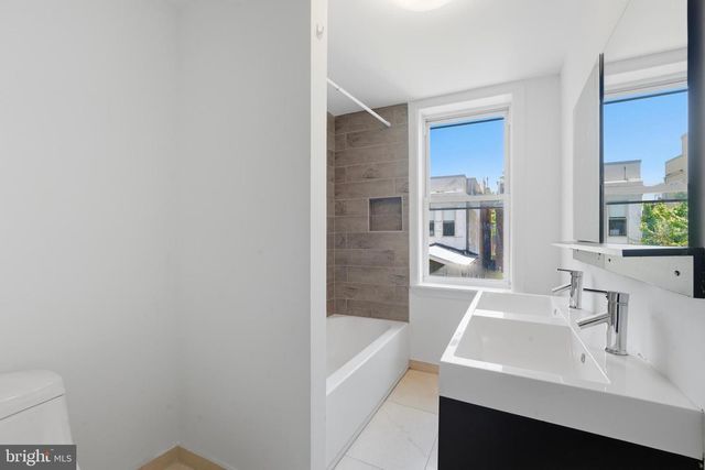 2066 E FLETCHER ST, Philadelphia, PA 19125