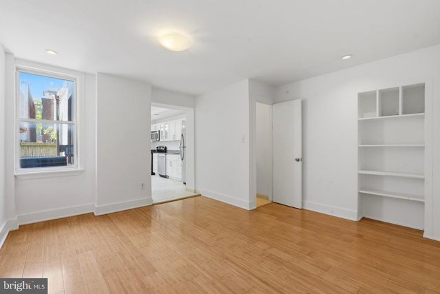 2066 E FLETCHER ST, Philadelphia, PA 19125