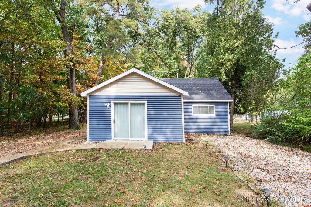 5601 King Street, Newaygo, MI 49337