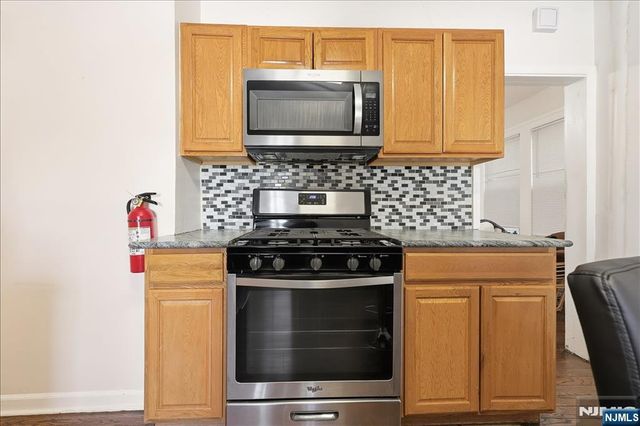 23 Cummings Street, Irvington, NJ 07111