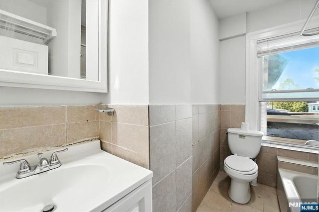 23 Cummings Street, Irvington, NJ 07111