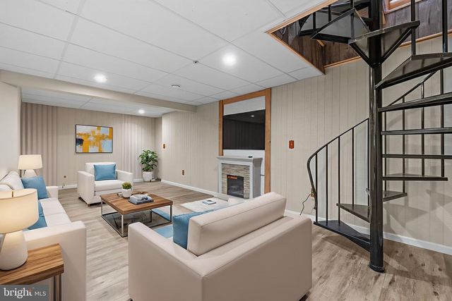 2531 UNIONTOWN RD, Westminster, MD 21158