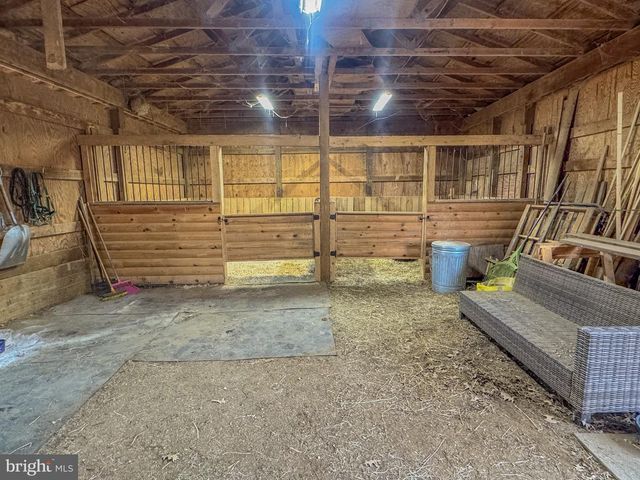 2531 UNIONTOWN RD, Westminster, MD 21158