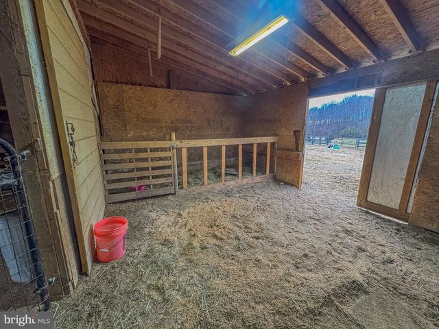 2531 UNIONTOWN RD, Westminster, MD 21158