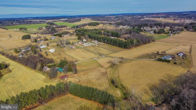 2531 UNIONTOWN RD, Westminster, MD 21158