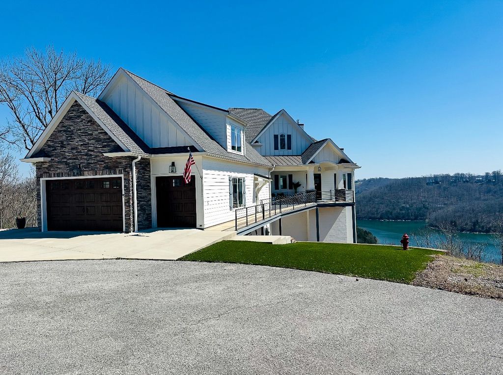 160 Shayna Ct, Smithville, TN 37166