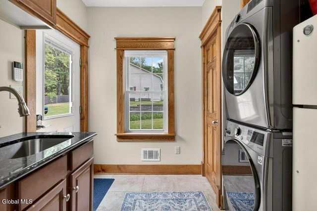 447 Krumkill Road, Bethlehem, NY 12203