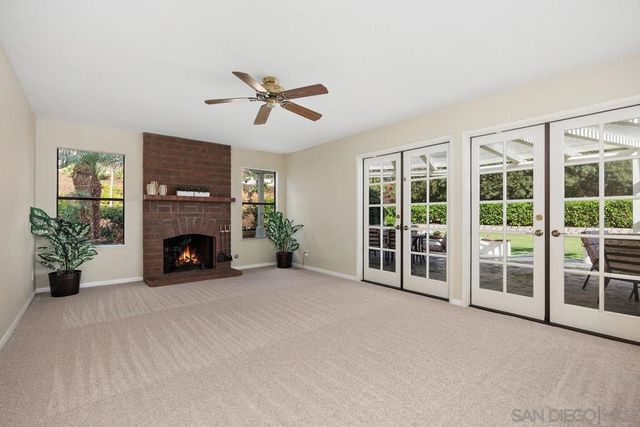 11930 Calle Suntuoso, San Diego, CA 92128