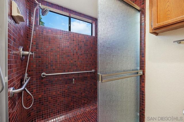 11930 Calle Suntuoso, San Diego, CA 92128