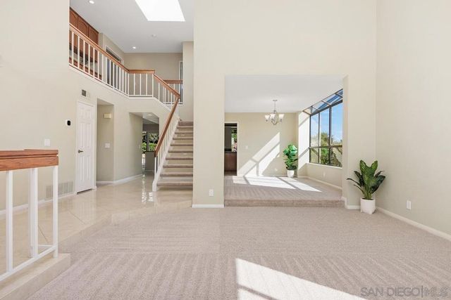 11930 Calle Suntuoso, San Diego, CA 92128