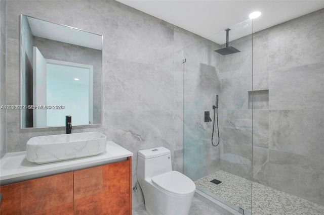 1825 NE 197th Ter, Miami, FL 33179