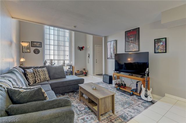 6546 Ironbark Lane, Las Vegas, NV 89107