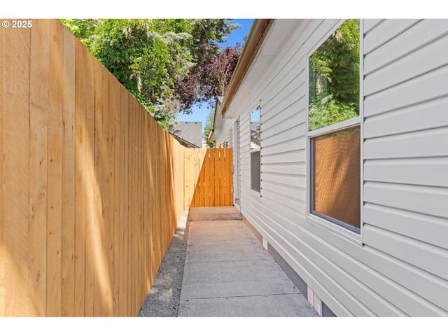 6901 Ne 149TH Ct, Vancouver, WA 98682