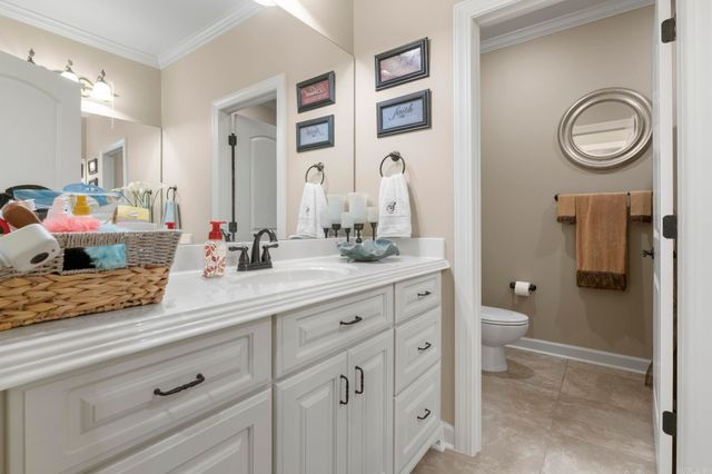 152 Blackburn Drive, Little Rock, AR 72211