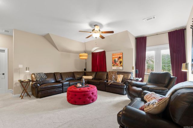 152 Blackburn Drive, Little Rock, AR 72211