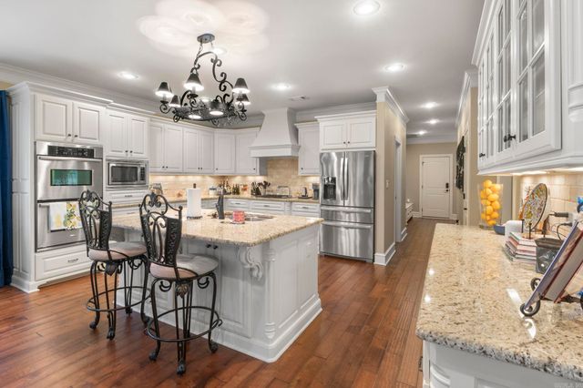 152 Blackburn Drive, Little Rock, AR 72211
