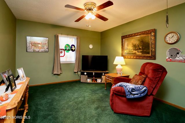 5104 Tillimon Trail, Toledo, OH 43623