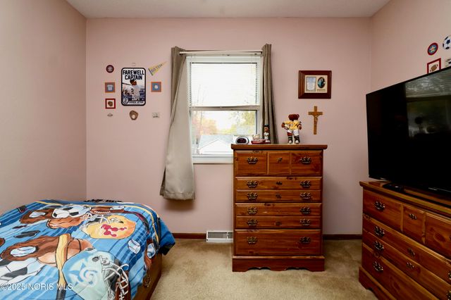 5104 Tillimon Trail, Toledo, OH 43623