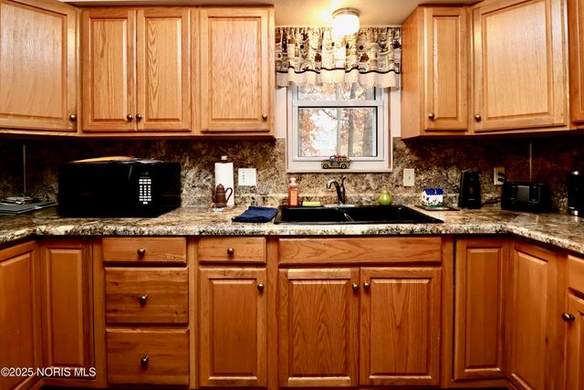 5104 Tillimon Trail, Toledo, OH 43623