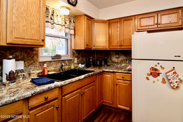 5104 Tillimon Trail, Toledo, OH 43623