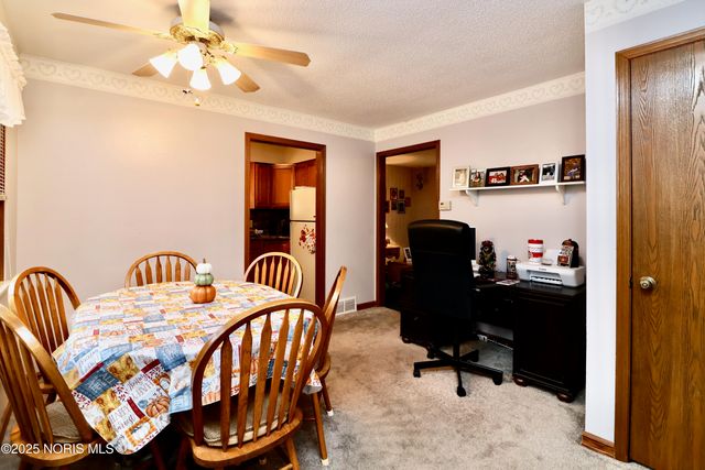 5104 Tillimon Trail, Toledo, OH 43623