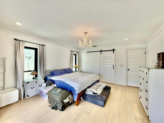 162 E DAVIS BOULEVARD, Tampa, FL 33606