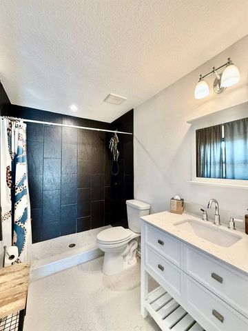 162 E DAVIS BOULEVARD, Tampa, FL 33606