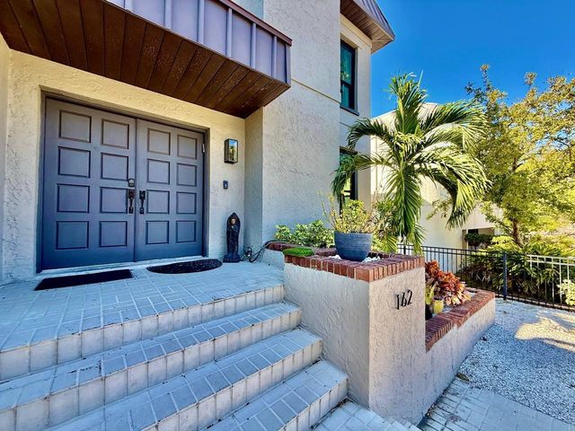 162 E DAVIS BOULEVARD, Tampa, FL 33606