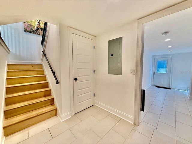 162 E DAVIS BOULEVARD, Tampa, FL 33606