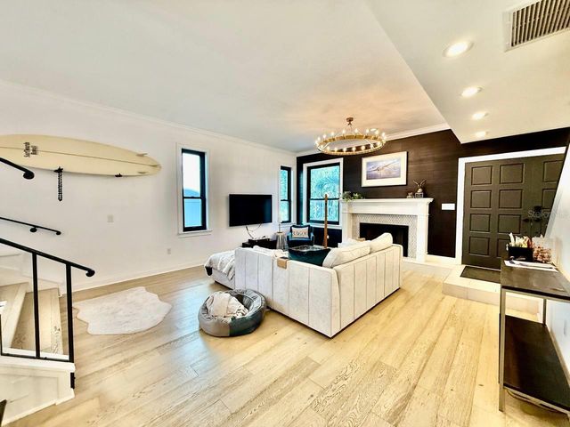 162 E DAVIS BOULEVARD, Tampa, FL 33606