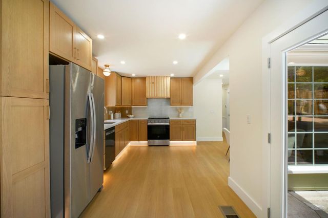 5004 Pierpoint Avenue, Oakland, CA 94602