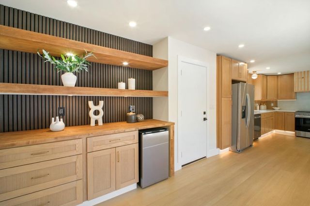 5004 Pierpoint Avenue, Oakland, CA 94602