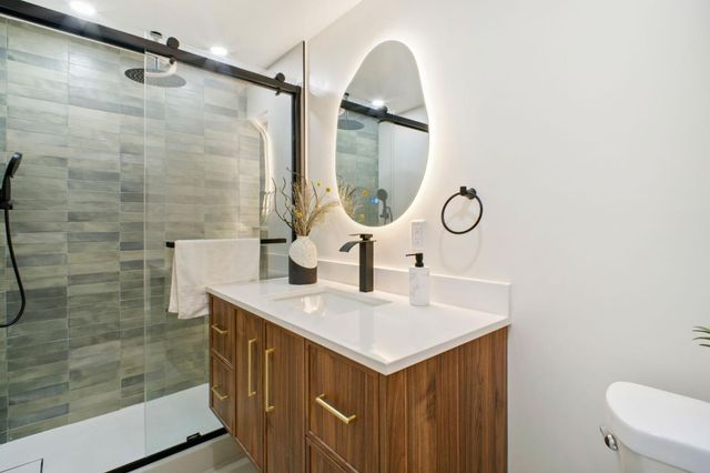 5004 Pierpoint Avenue, Oakland, CA 94602