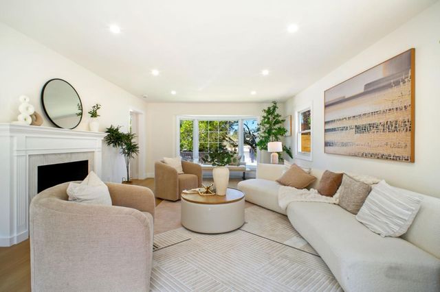 5004 Pierpoint Avenue, Oakland, CA 94602