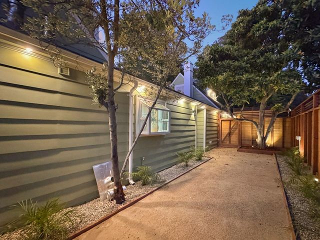 5004 Pierpoint Avenue, Oakland, CA 94602