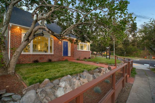 5004 Pierpoint Avenue, Oakland, CA 94602