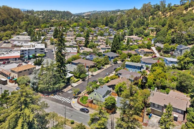 5004 Pierpoint Avenue, Oakland, CA 94602