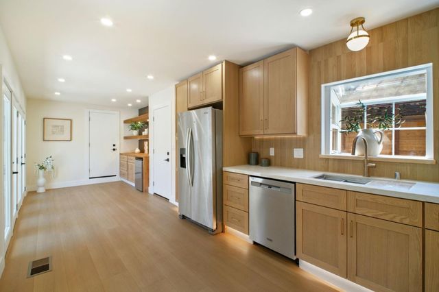 5004 Pierpoint Avenue, Oakland, CA 94602