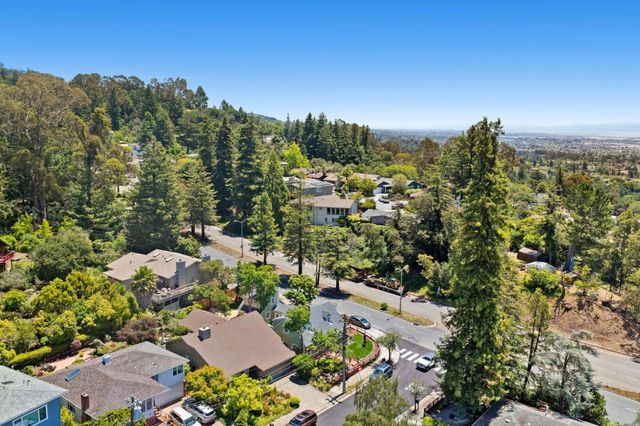 5004 Pierpoint Avenue, Oakland, CA 94602