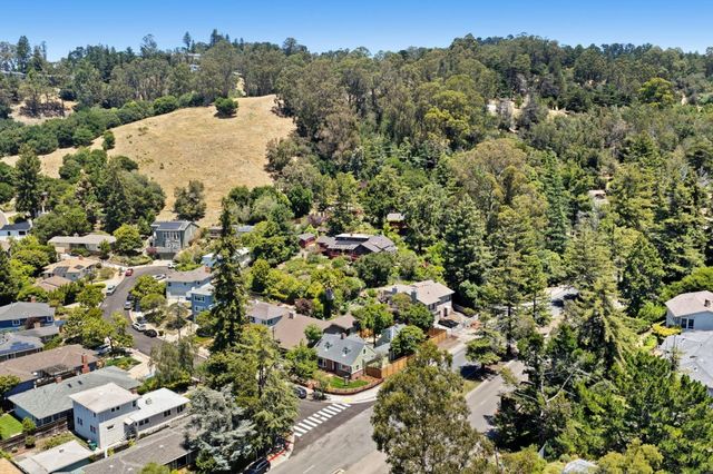 5004 Pierpoint Avenue, Oakland, CA 94602