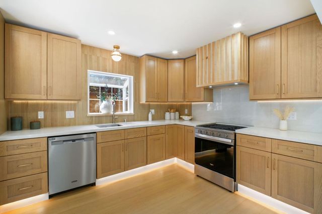 5004 Pierpoint Avenue, Oakland, CA 94602