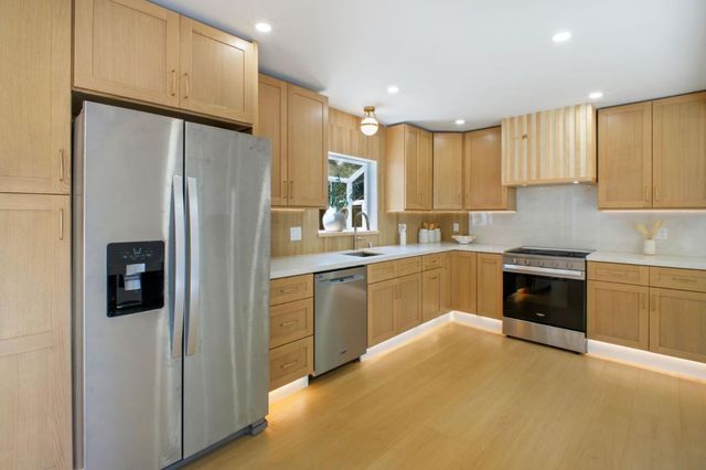 5004 Pierpoint Avenue, Oakland, CA 94602