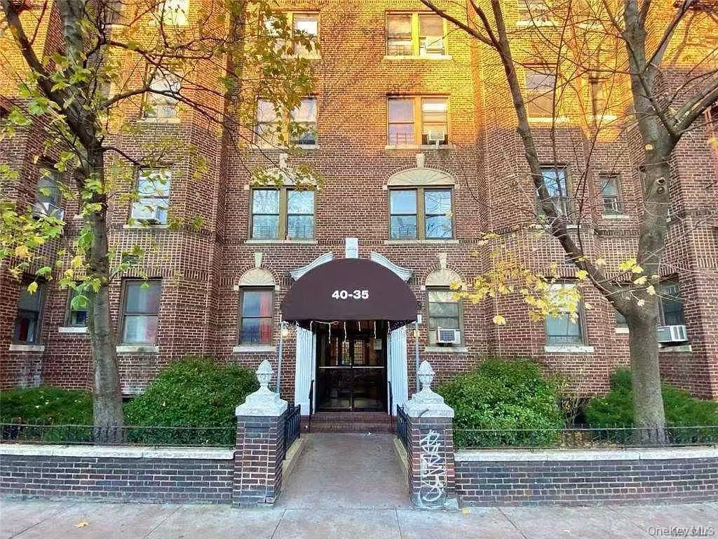 40-35 Ithaca Street 3D, Elmhurst, NY 11373 — exterior