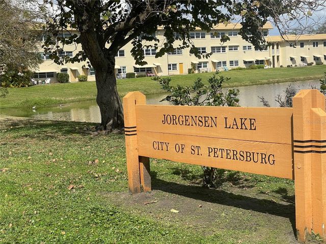 3850 13TH AVENUE N 212, St Petersburg, FL 33713