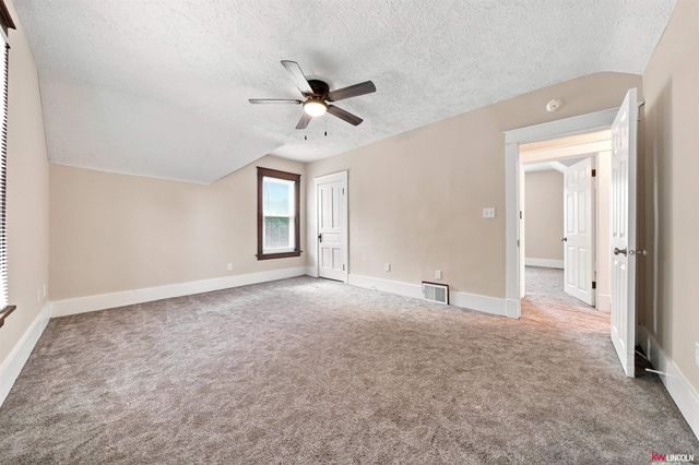 447 N 24Th Street, Lincoln, NE 68503